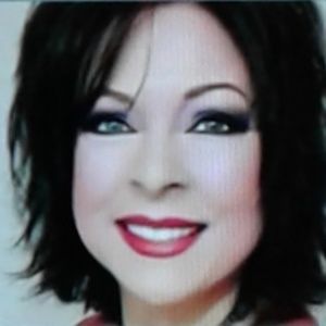 Meet your Posher, Annette